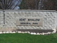 Adat shalom memorial park