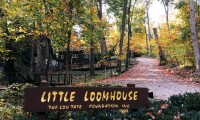 The little loomhouse