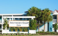 Southern oaks inn
